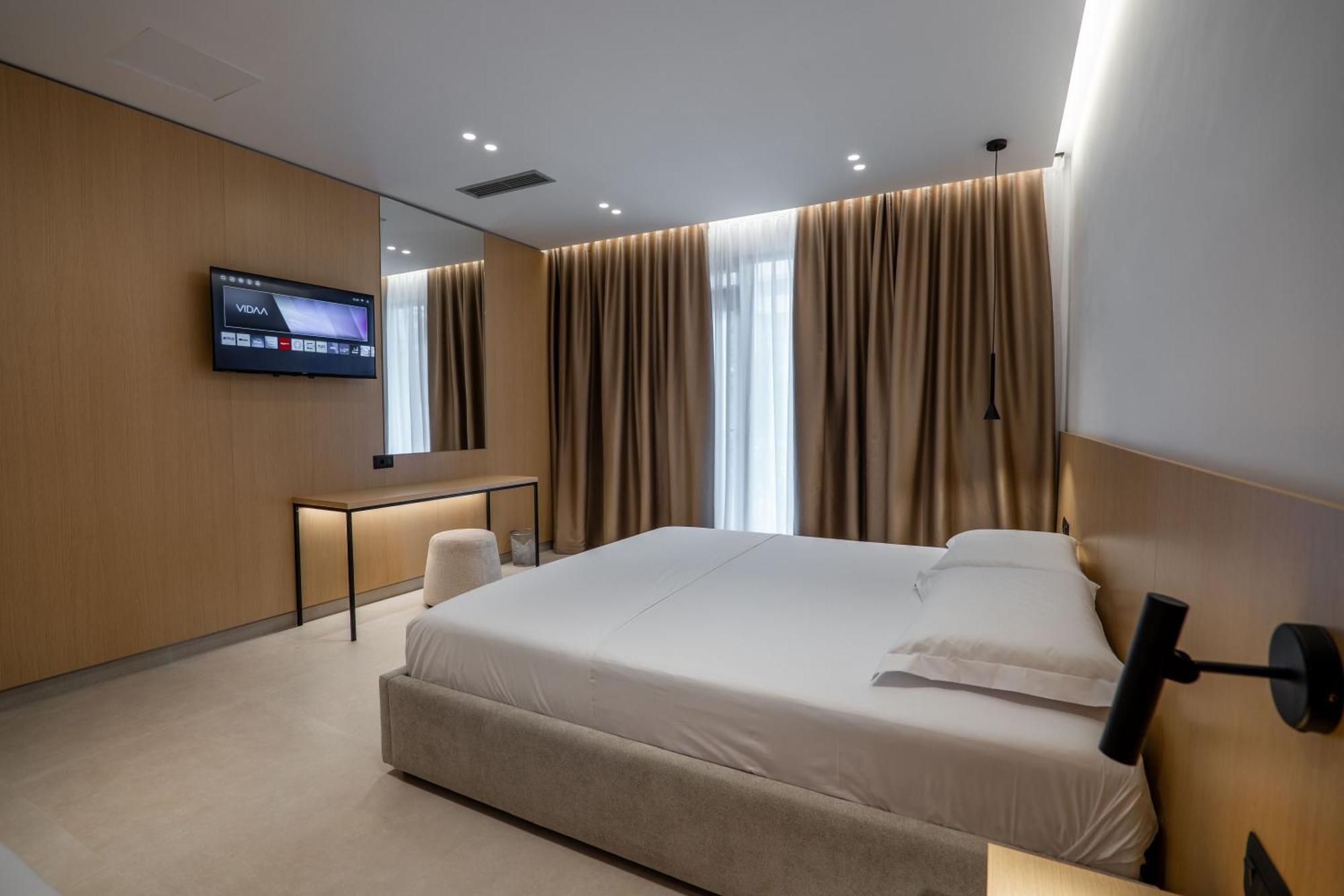 Austin Boutique Hotel Sarandë 외부 사진