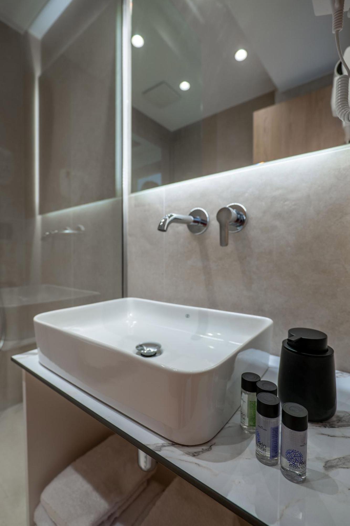 Austin Boutique Hotel Sarandë 외부 사진