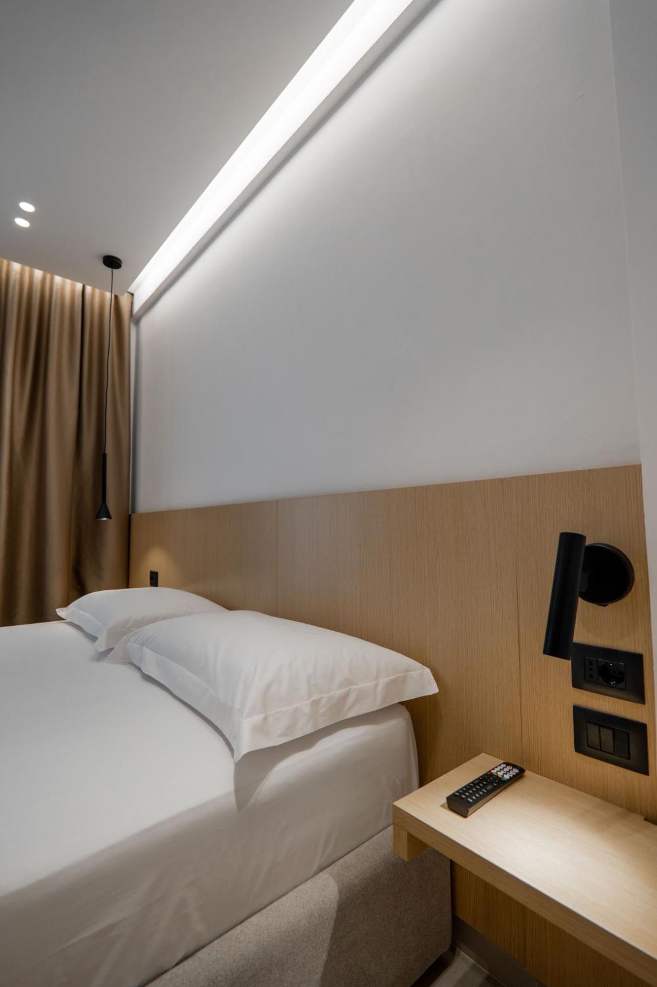 Austin Boutique Hotel Sarandë 외부 사진